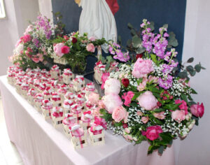 Bomboniere matrimonio, allestimento floreare per evento